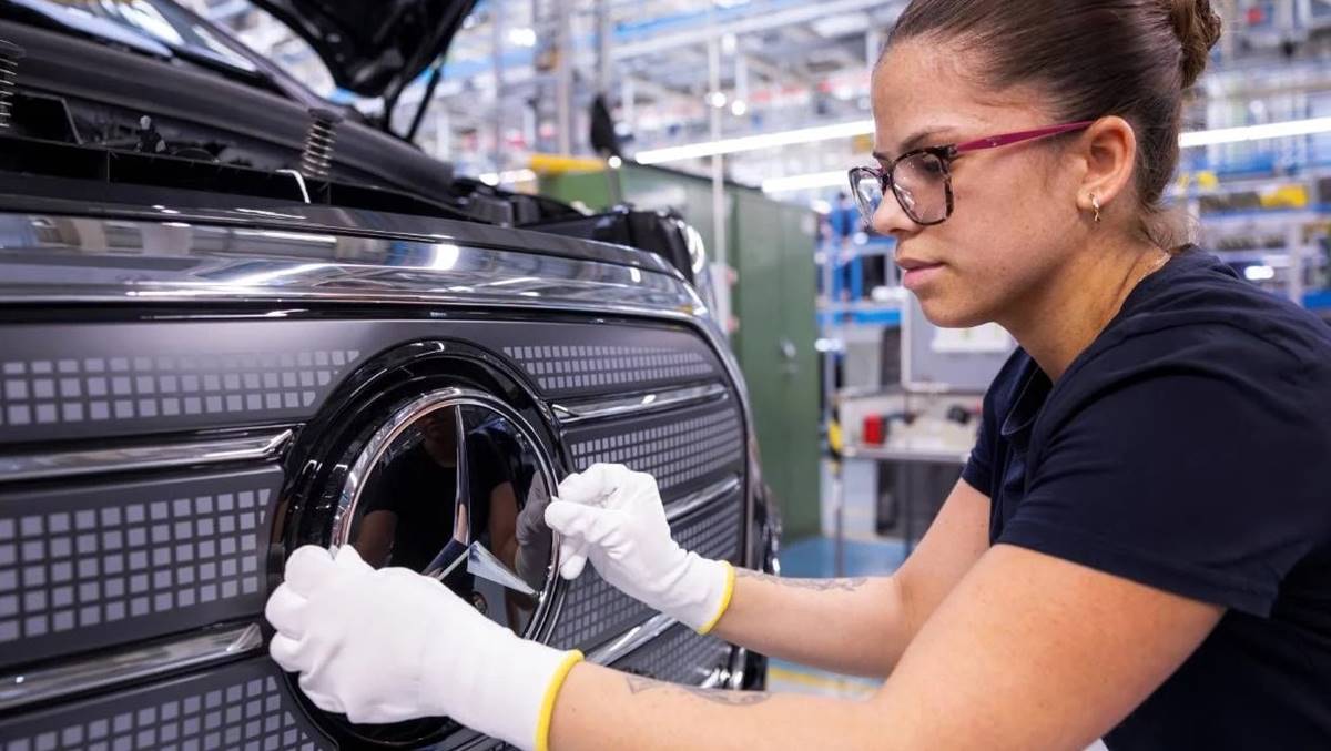Arranca la producción del Mercedes VLE en España y marca el inicio de una nueva era para la marca