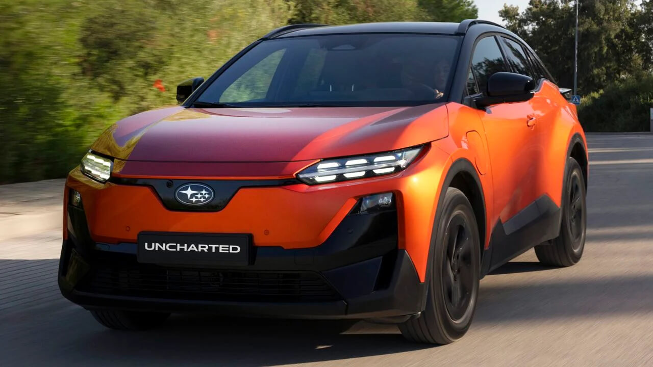 El Subaru Uncharted ya tiene precio en España, y es incluso más barato que el Toyota C-HR+ del que deriva