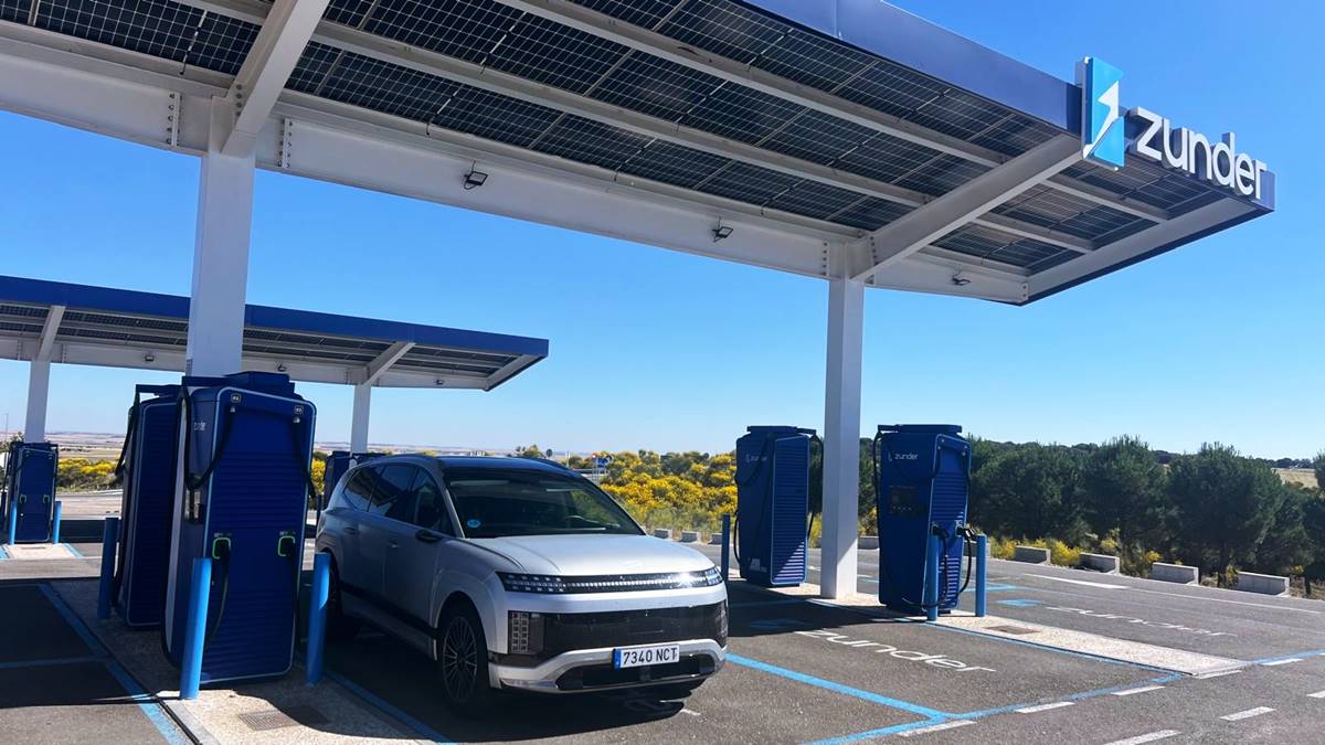 Los viajes en coche eléctrico cambian para siempre: las paradas de recarga ya forman parte del descanso