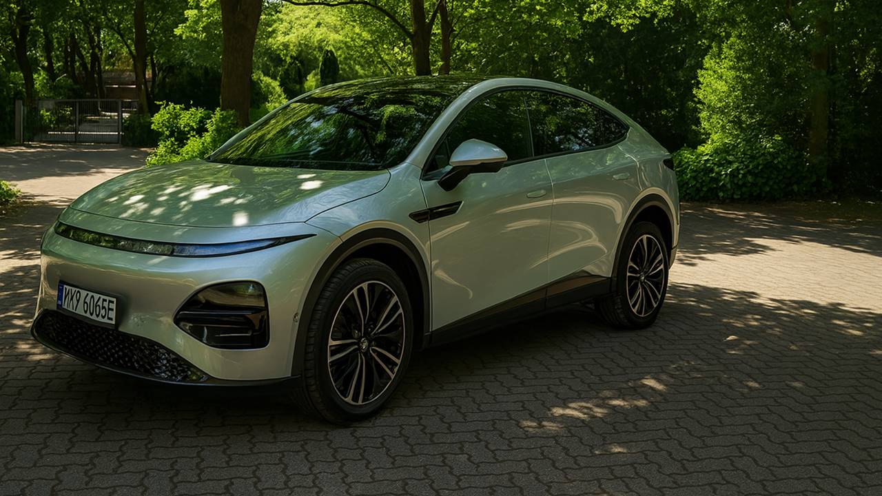 La tormenta judicial que puede cambiar los coches eléctricos en Europa: si la autonomía no se cumple, se anula la venta