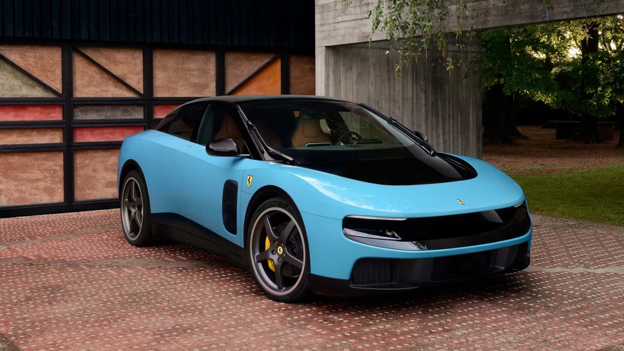 Ferrari sustituye a su jefe de marketing tras el desastroso lanzamiento del Luce, su primer eléctrico