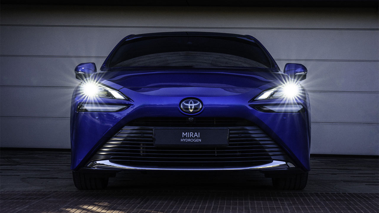 Toyota cree que el hidrógeno se cargará al diésel: "Será nuestro futuro"