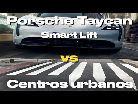 Porsche Taycan sistema Smart Lift probado en ciudad con múltiples pasos de peatones elevados