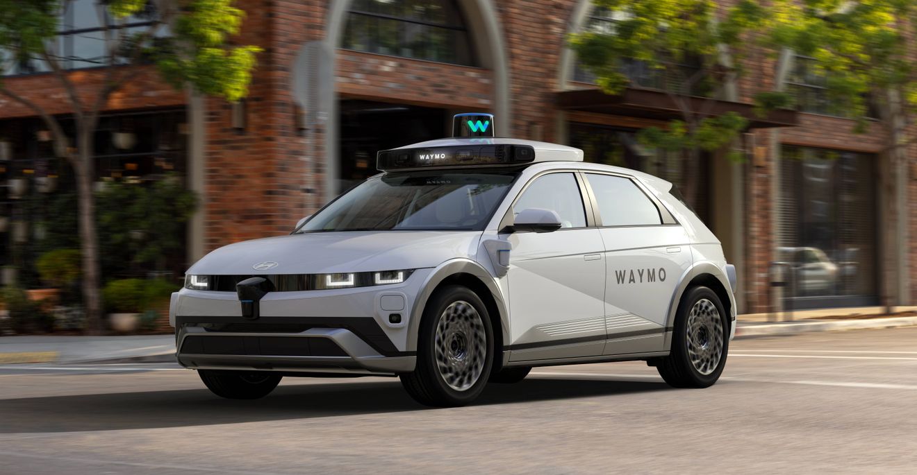 Waymo alcanza una valoración de 126.000 millones de euros mientras sus taxis autónomos ganan protagonismo