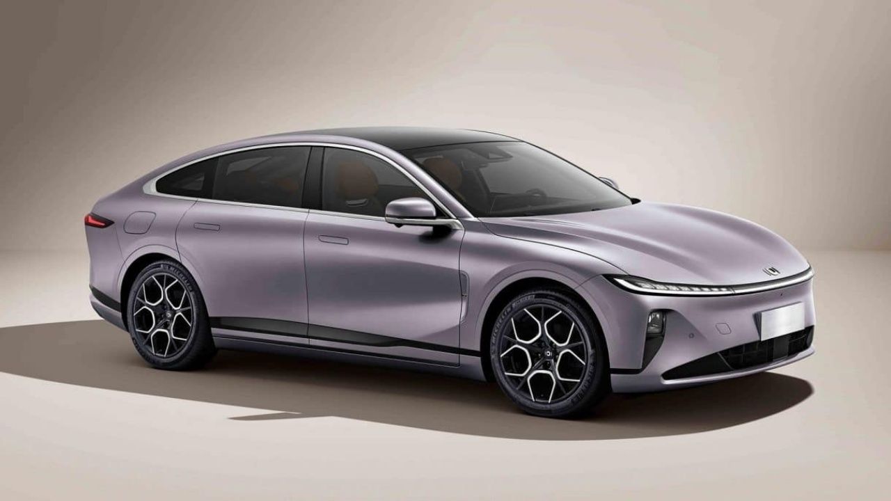 Las baterías de sodio de CATL empiezan a montarse en coches eléctricos de producción, y ya tienen un precio de 45 euros el kWh