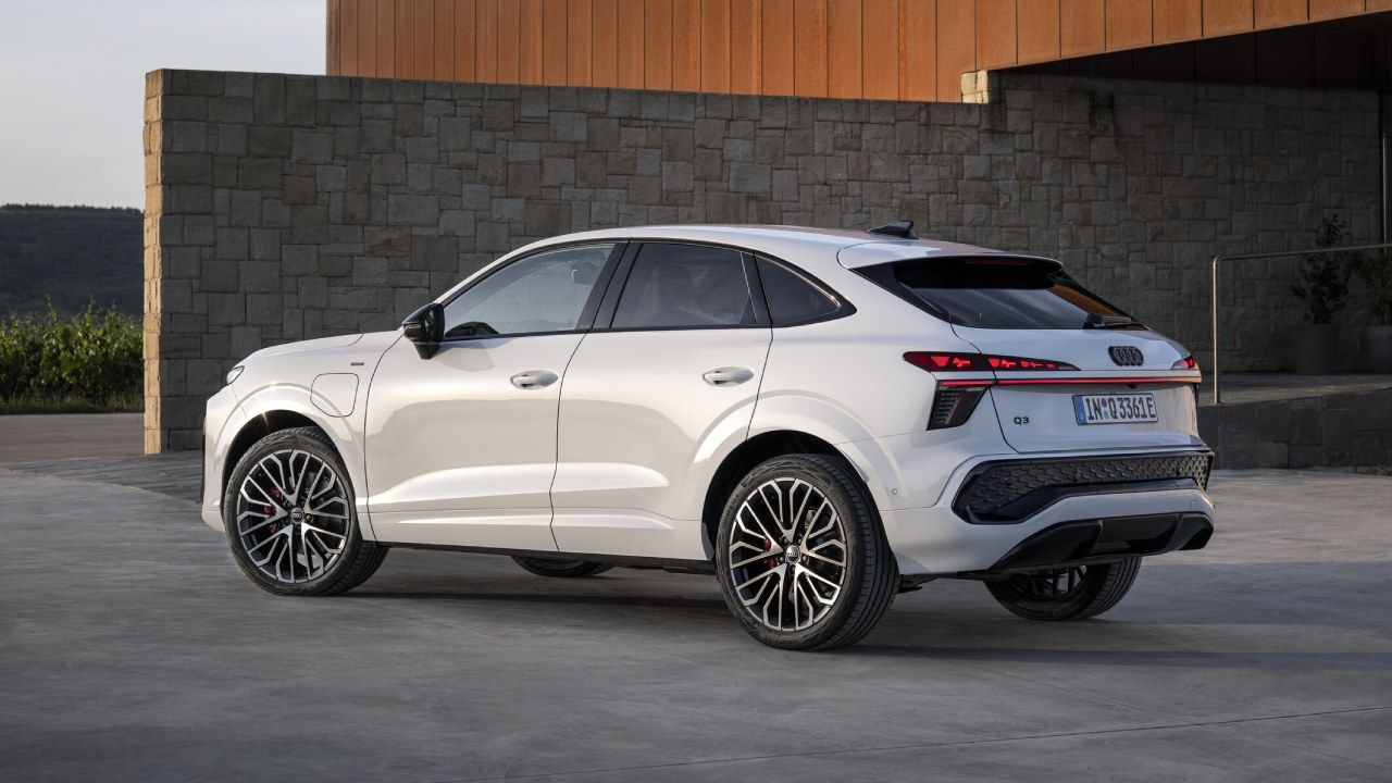 Audi Q3 e-hybrid, el SUV híbrido enchufable llega a España con el doble de autonomía eléctrica y estos precios