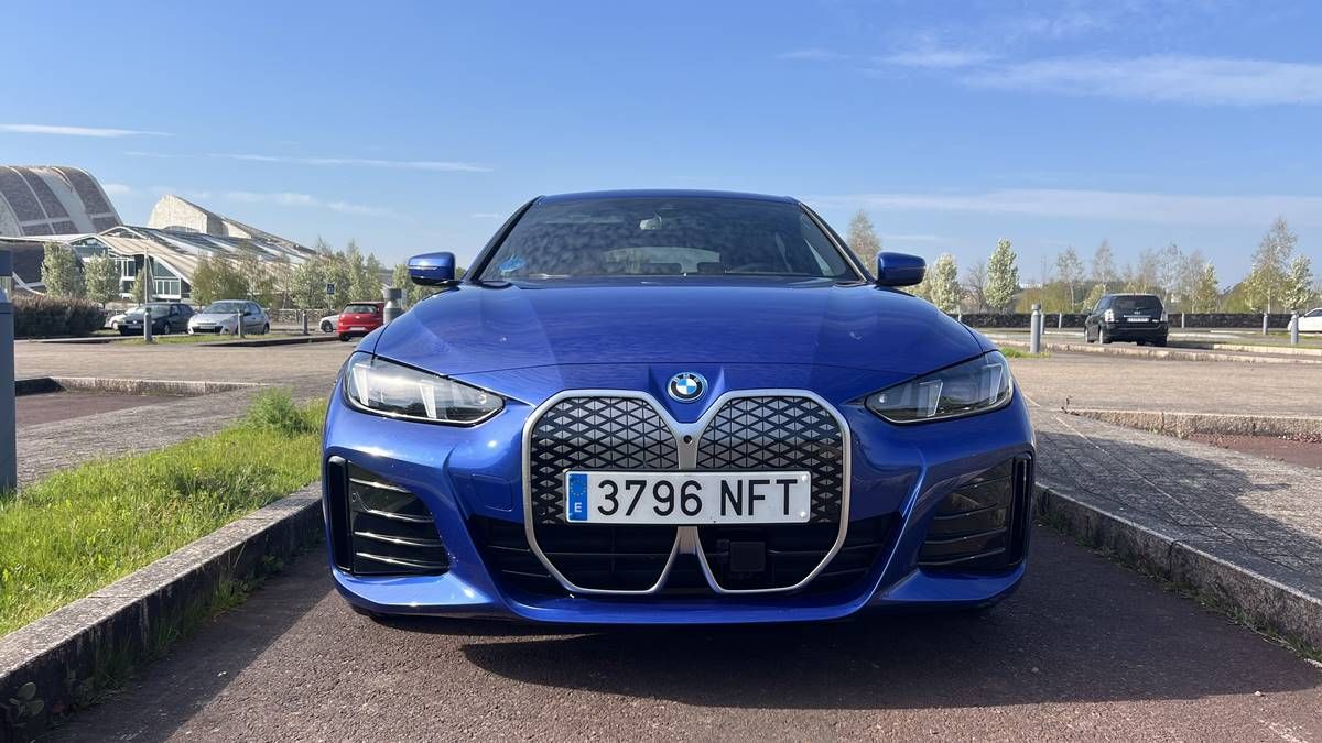 Prueba a 120 km/h BMW i4 eDrive 40