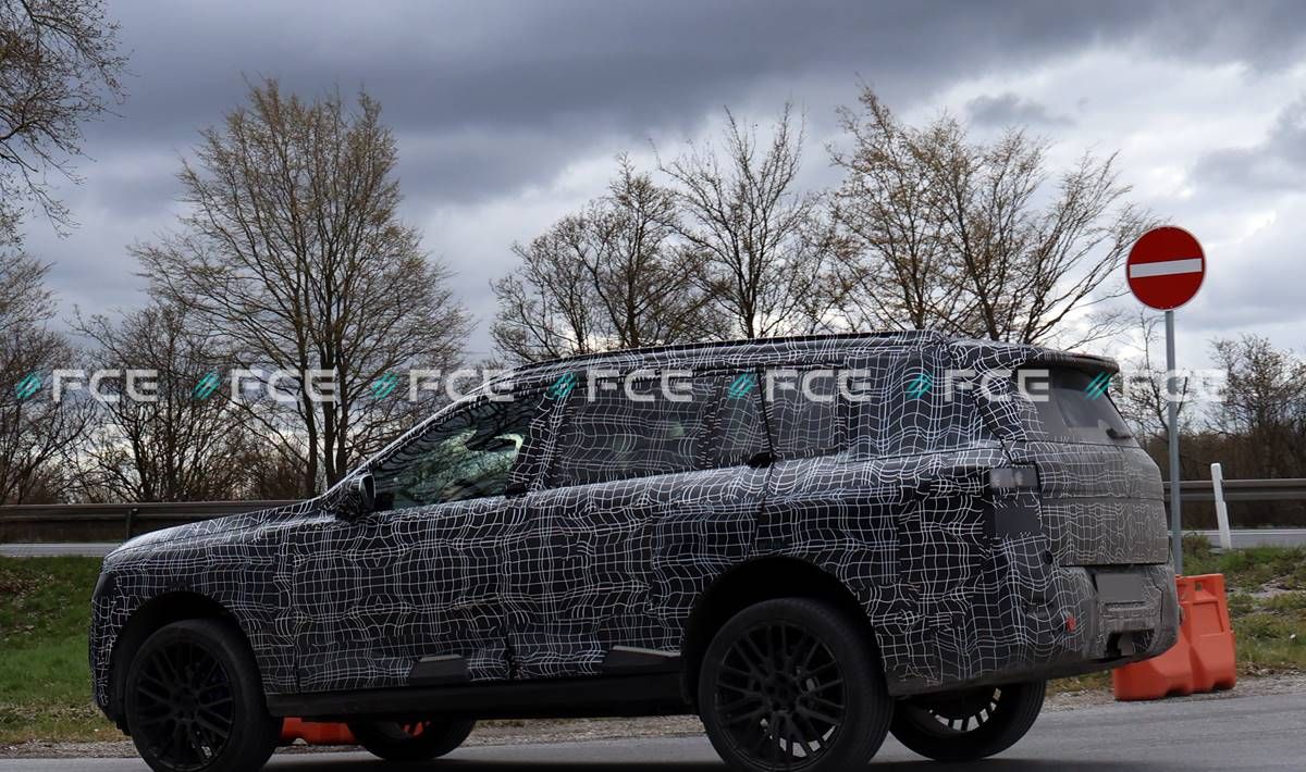 Fotos espía del BMW iX7: más de 650 CV y 600 km de autonomía