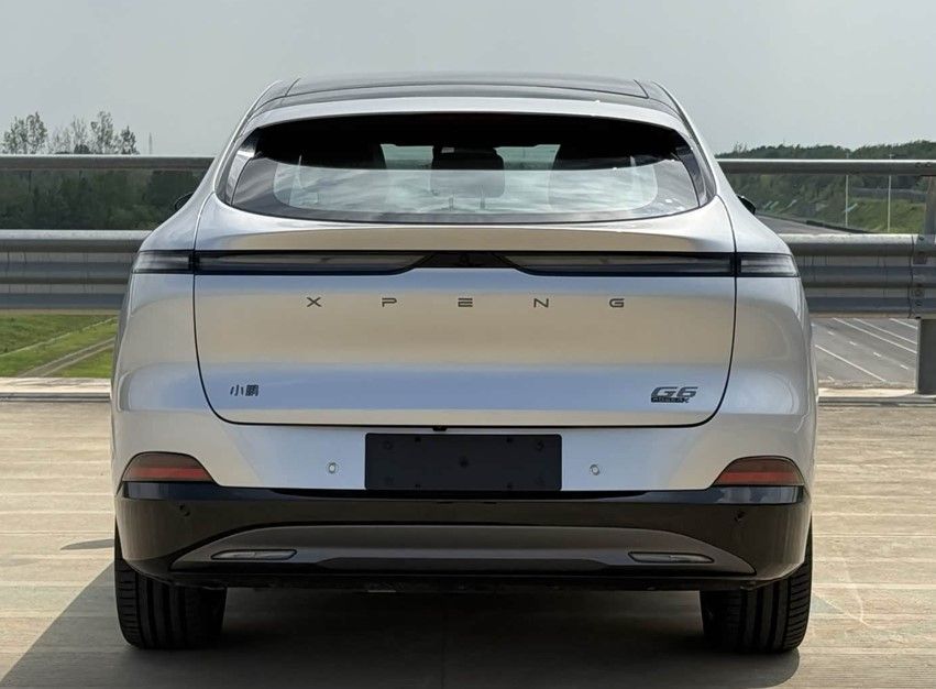 El Xpeng G6 con extensor de autonomía llega el 6 de marzo: hasta 325 km en eléctrico y arquitectura de 800V