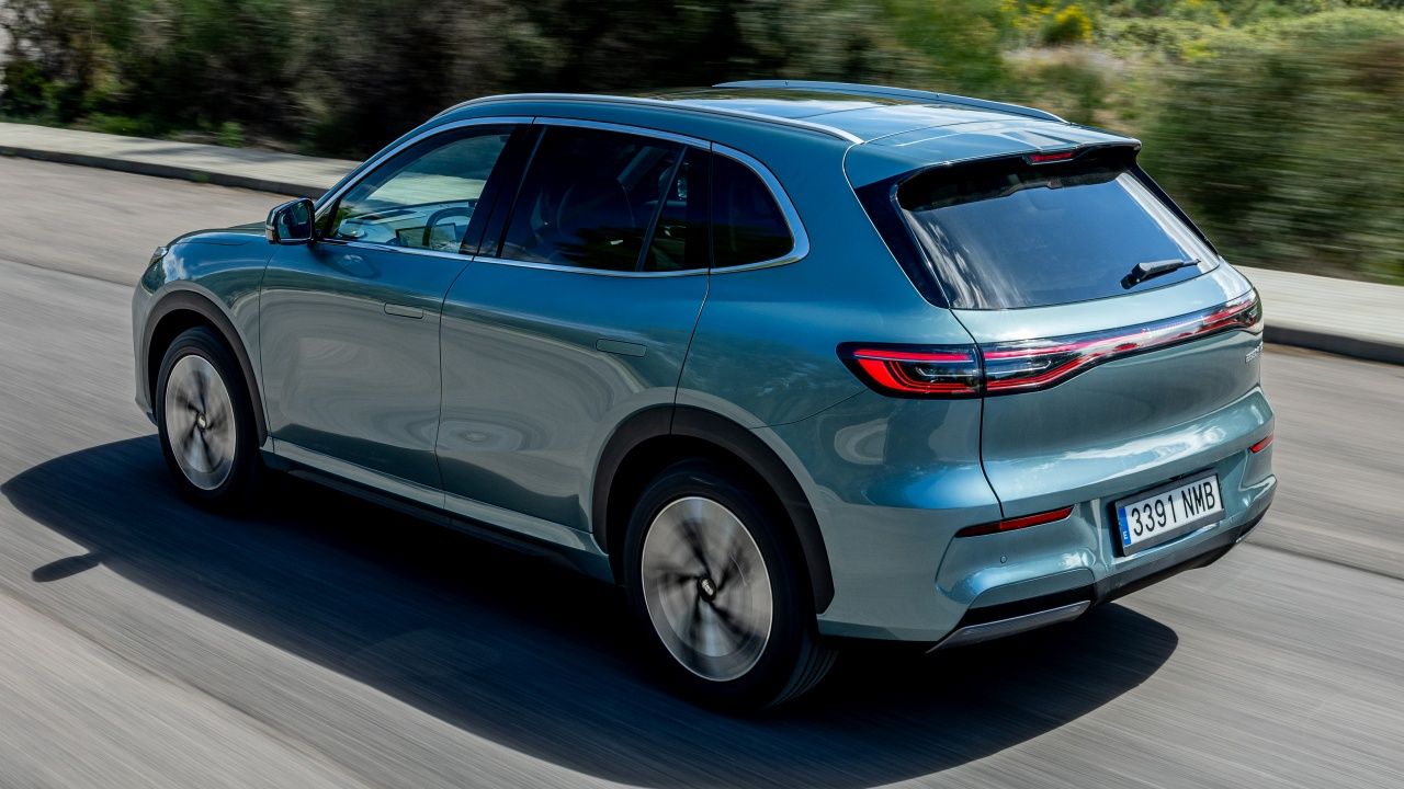 Geely E5