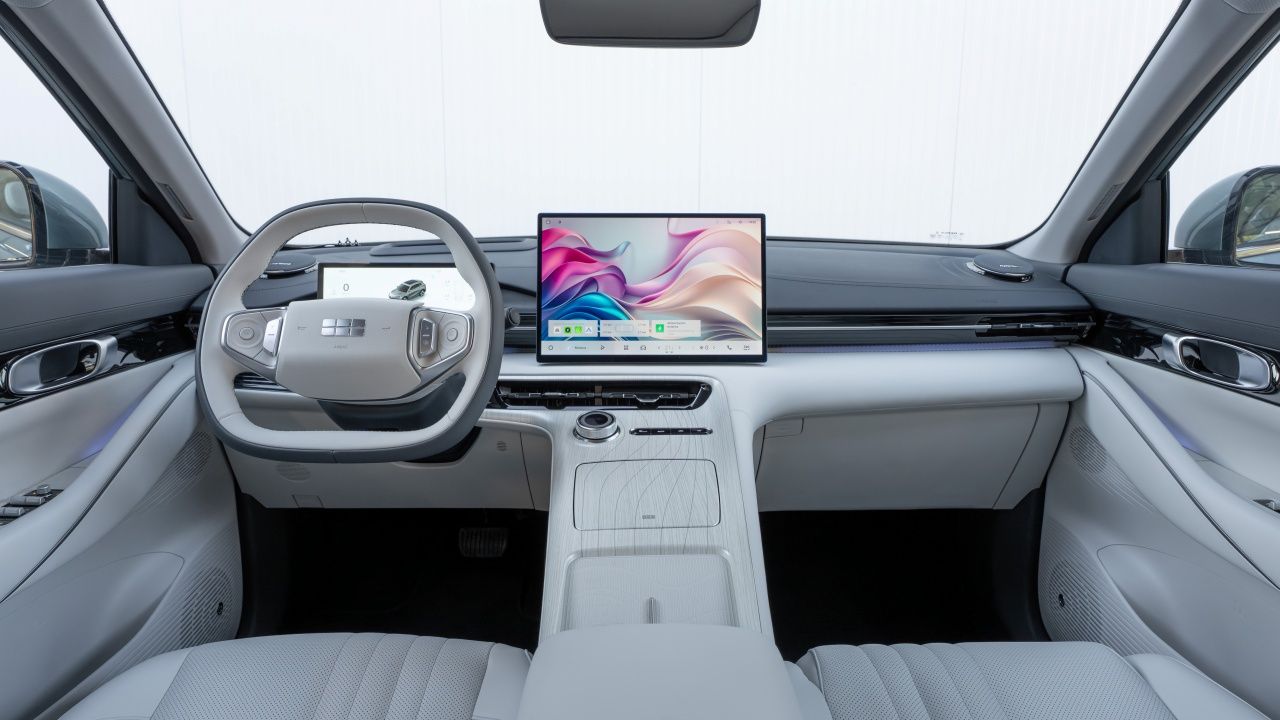 Geely E5