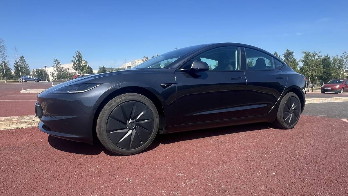 Tesla Model 3 Traccion trasera FCE