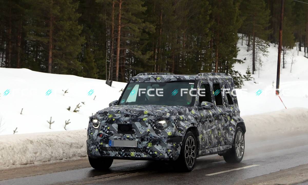 El nuevo Mercedes Clase G eléctrico apunta a los 600 km de autonomía y se deja ver con menos camuflaje