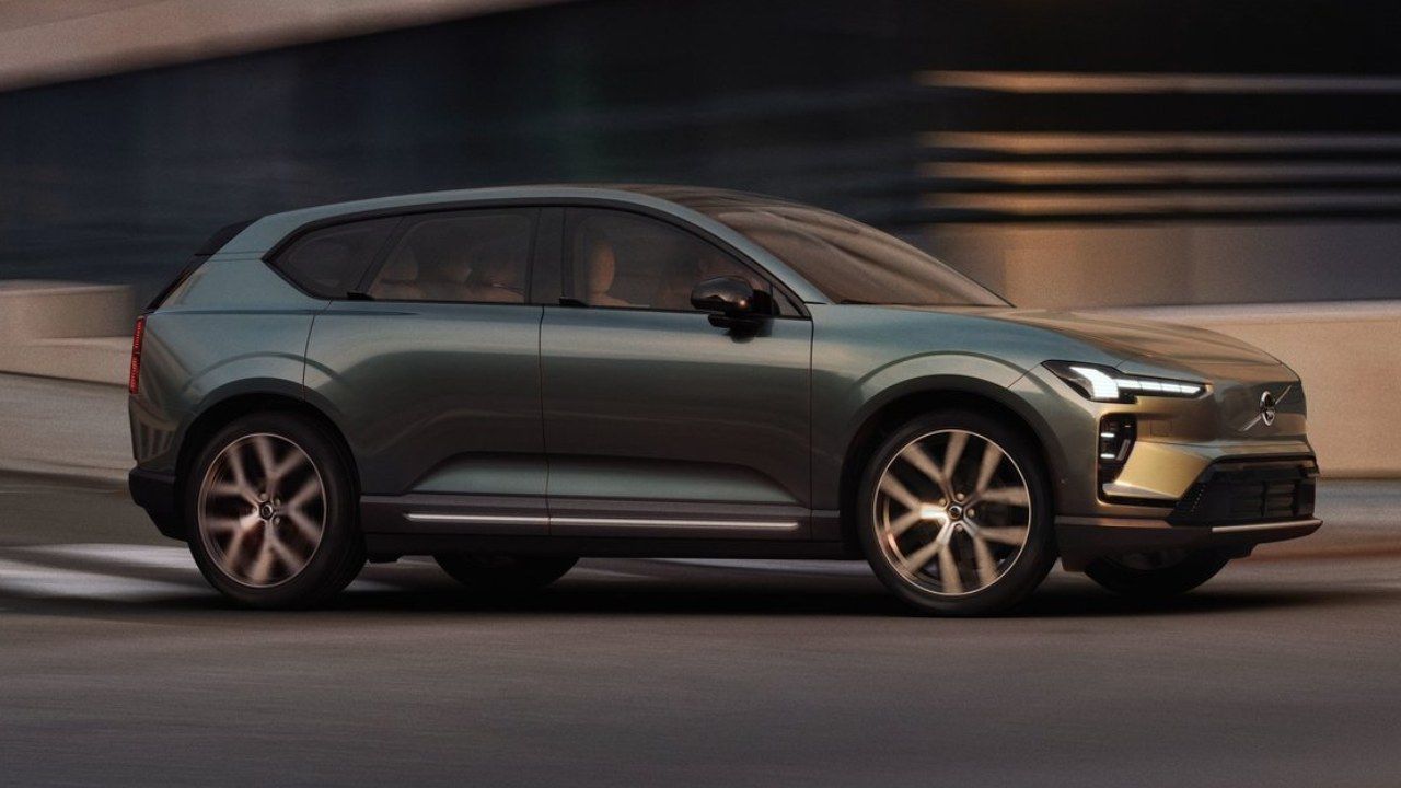 El Volvo EX60 sorprende en las primeras pruebas en carretera: “El primer vehículo verdaderamente definido por software”
