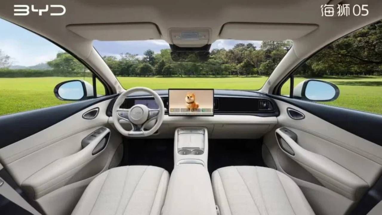 BYD presenta el hermano mayor del Atto 3: 630 km en eléctrico, más de 2.000 km como PHEV y por 12.000 euros