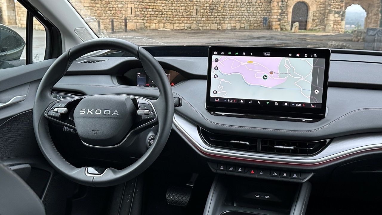 Probamos el Skoda Enyaq, la alternativa europea al Tesla Model Y