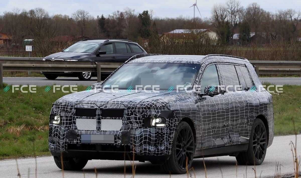 Fotos espía del BMW iX7: más de 650 CV y 600 km de autonomía