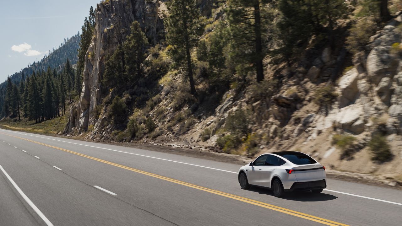 ¿Te acabas de comprar un Tesla Model Y o Model 3? Así puedes cuidar mejor tu batería en cada ciclo de carga