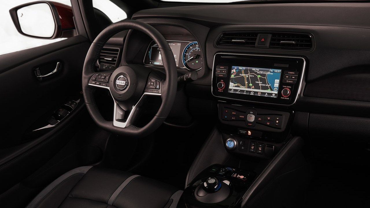 Los conductores del Nissan LEAF 2 perderán esta importante función con sus coches por el apagón del 3G