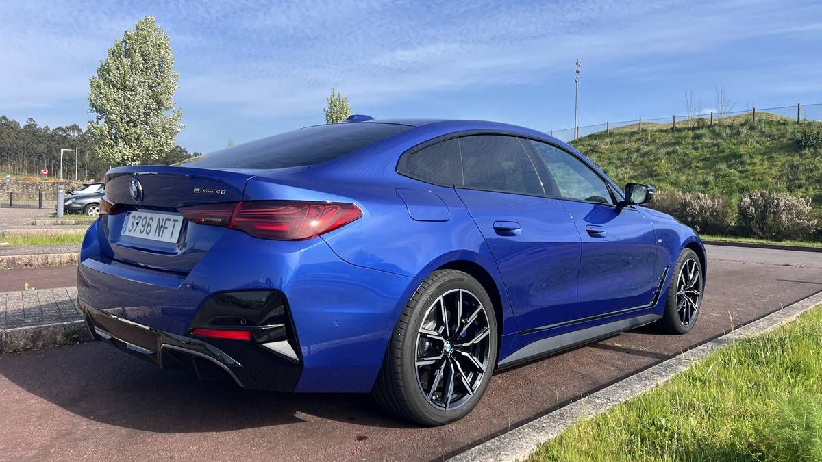 Prueba a 120 km/h BMW i4 eDrive 40
