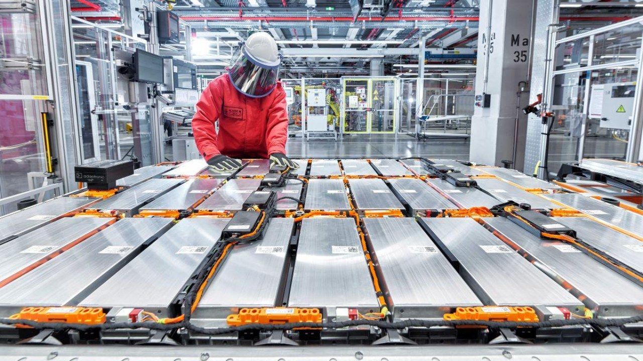 Europa concede 200 millones de euros a España para impulsar proyectos de fabricación de baterías