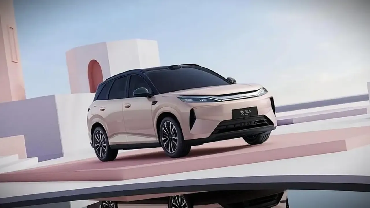El nuevo BYD Atto 5 arrasa en China: el sustituto del Atto 3 puede cargarse en 9 minutos y tiene un precio muy atractivo