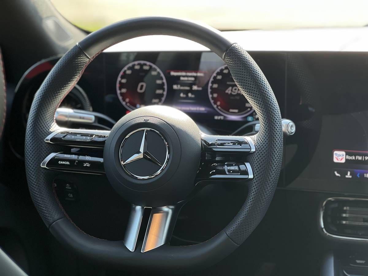 Prueba a 120 km/h Mercedes-Benz CLA 250+
