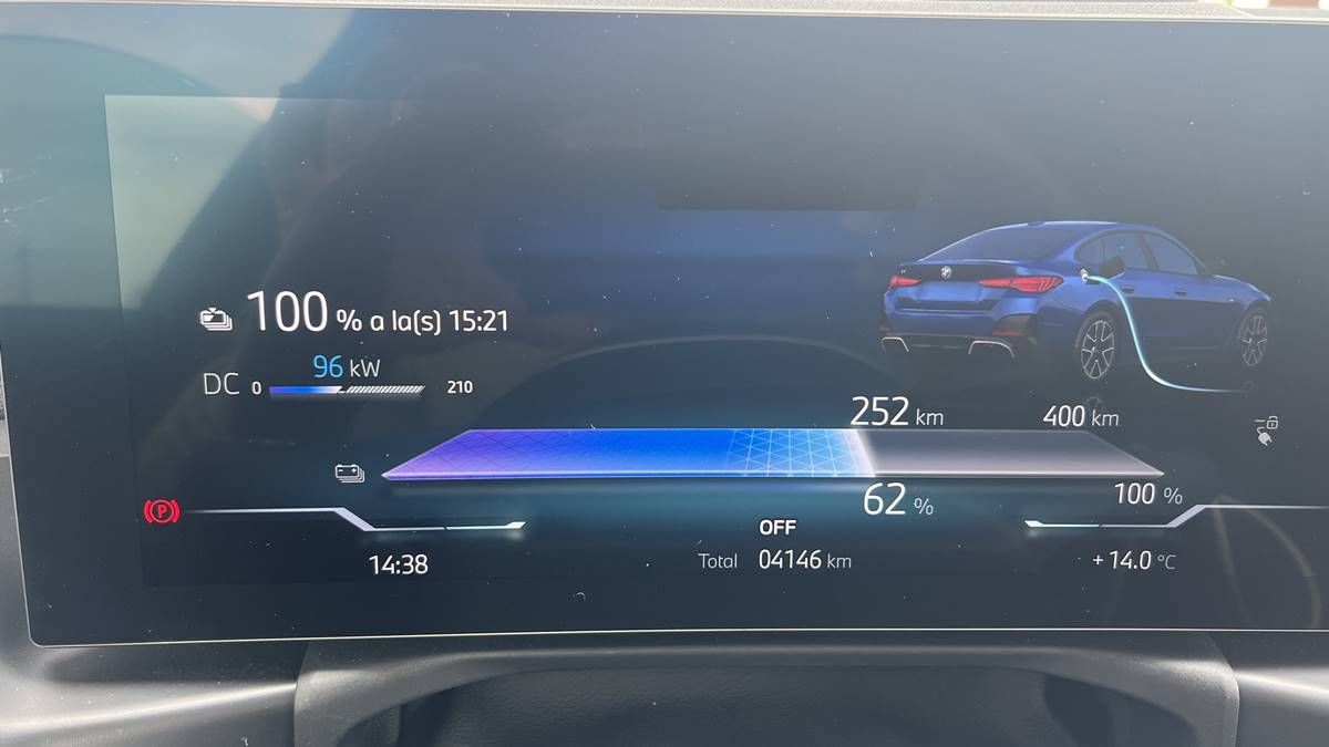 Prueba a 120 km/h BMW i4 eDrive 40