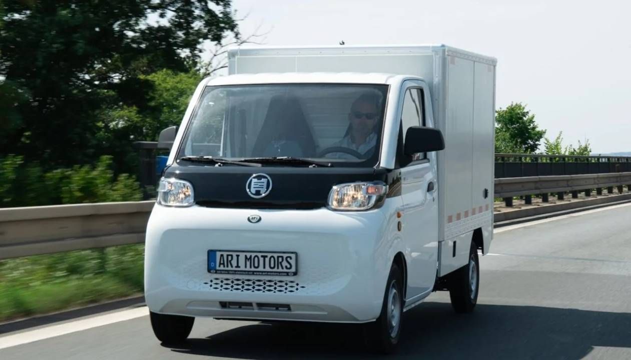 Esta furgoneta eléctrica cuesta 15.790 euros y tiene 230 km de autonomía