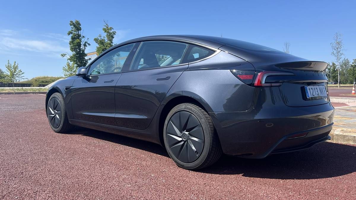 Tesla Model 3 Traccion trasera FCE