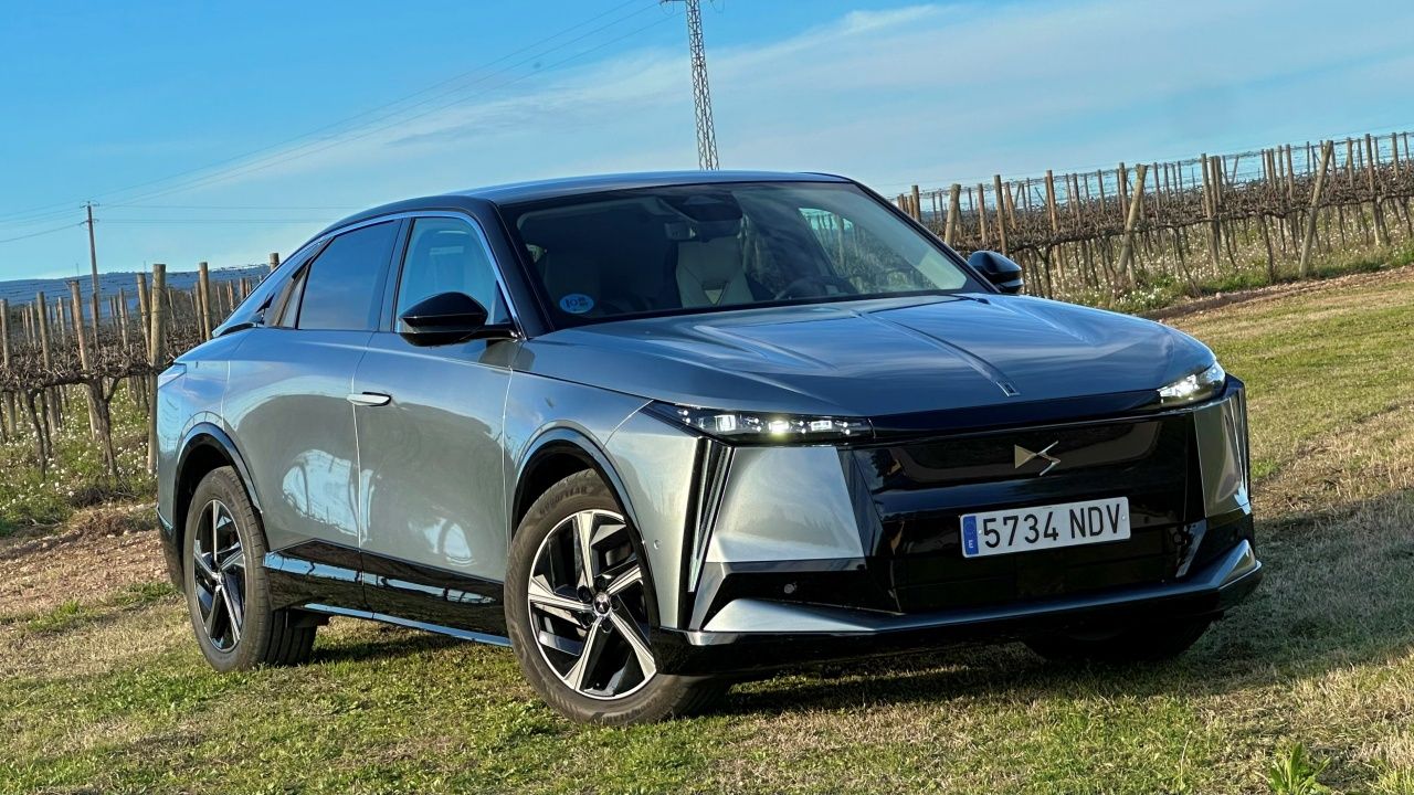 Prueba DS Nº8: nos vamos de Madrid a Barcelona con el eléctrico para los que no se deciden entre SUV o berlina