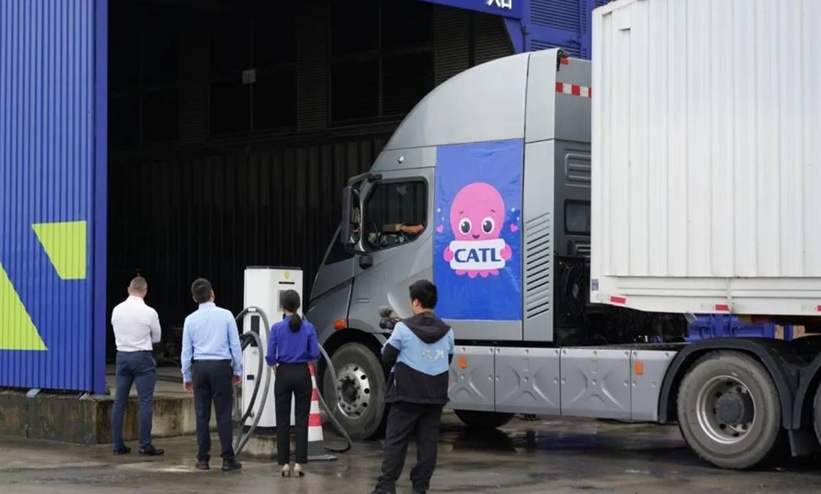 CATL y Octopus preparan una red de intercambio de baterías para 300.000 camiones eléctricos en Europa