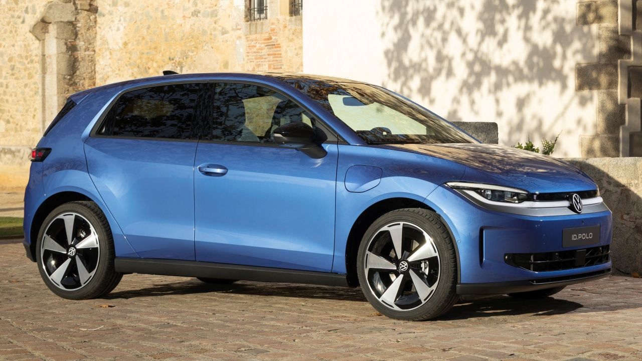 Se presenta el Volkswagen ID. Polo: fabricado en España, hasta 455 km de autonomía y desde 25.000 euros para superar al Renault 5