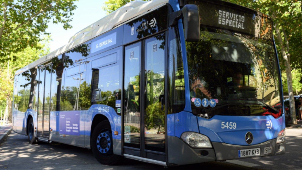 Uno de cada cuatro autobuses urbanos en Madrid será eléctrico: la EMT incorporará 120 más a su flota