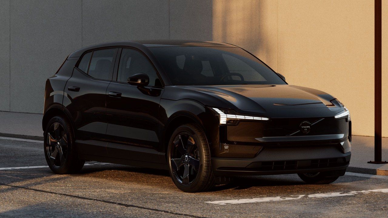 Volvo hace más atractivo su SUV eléctrico más pequeño: el EX30 estrena nuevas versiones más baratas