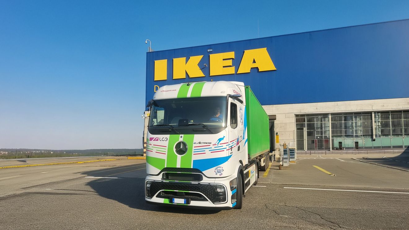 IKEA montará una flota de camiones eléctricos de Mercedes-Benz en Italia