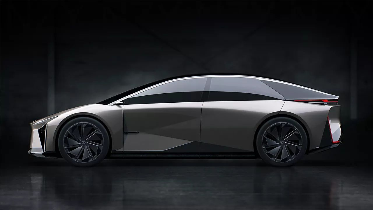 1.000 km de autonomía, la respuesta de Toyota a los eléctricos chinos será el nuevo Lexus IS 2027