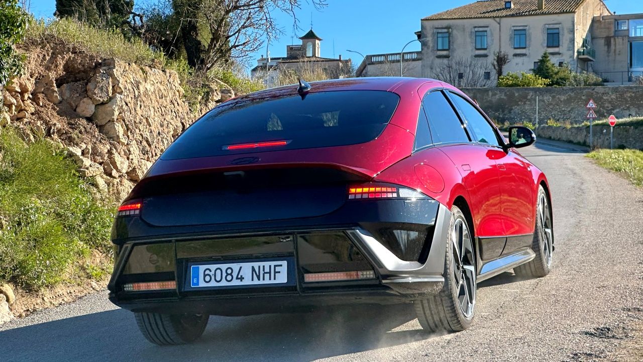 Probamos el Hyundai IONIQ 6, más de 1.000 km con el eléctrico que viaja como un coche de gasolina