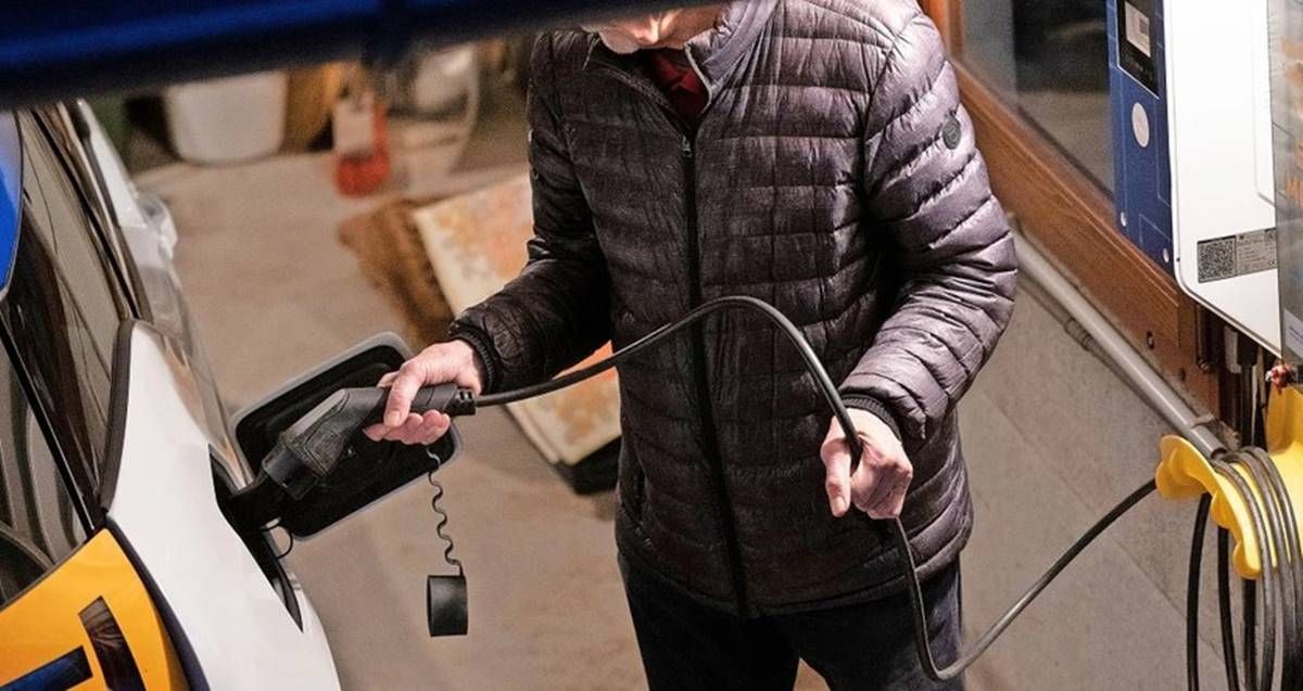 Así funciona el sistema que permite cargar gratis tu coche eléctrico sin gastos