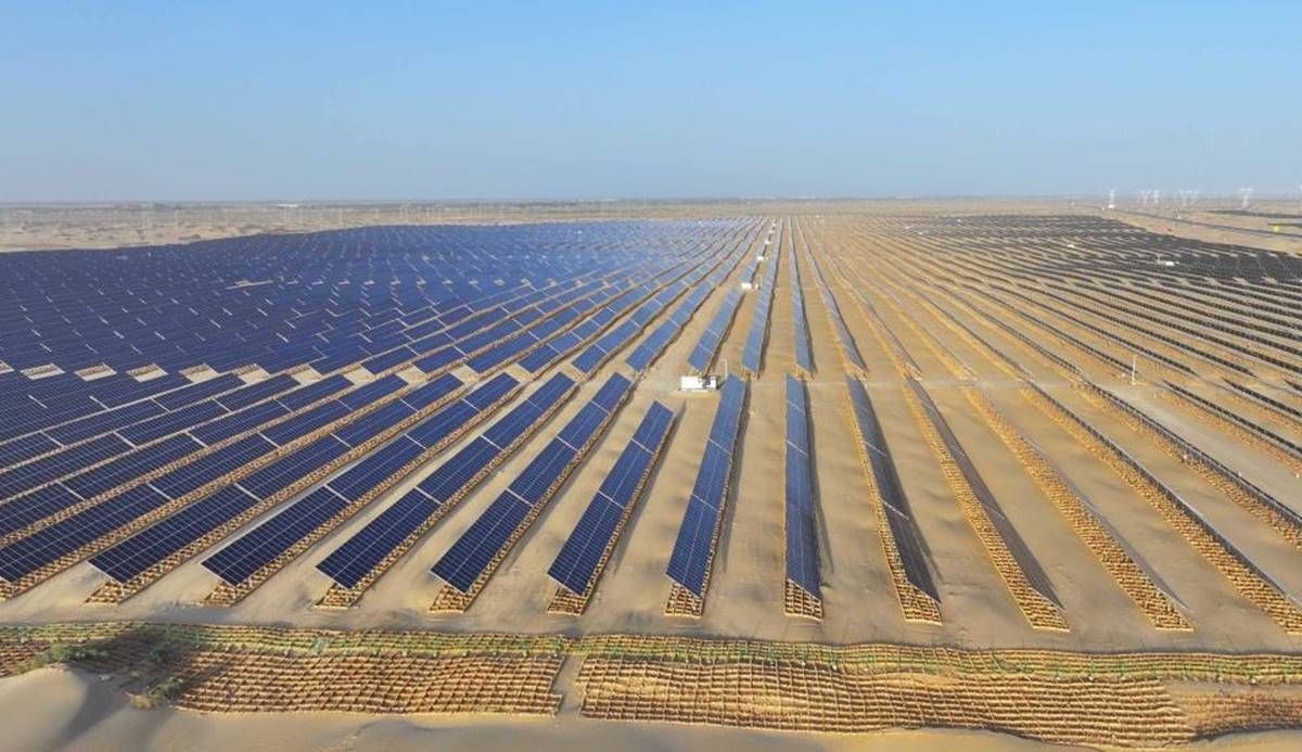 China pone en marcha la mayor planta solar del mundo: así es Midong, el nuevo gigante energético