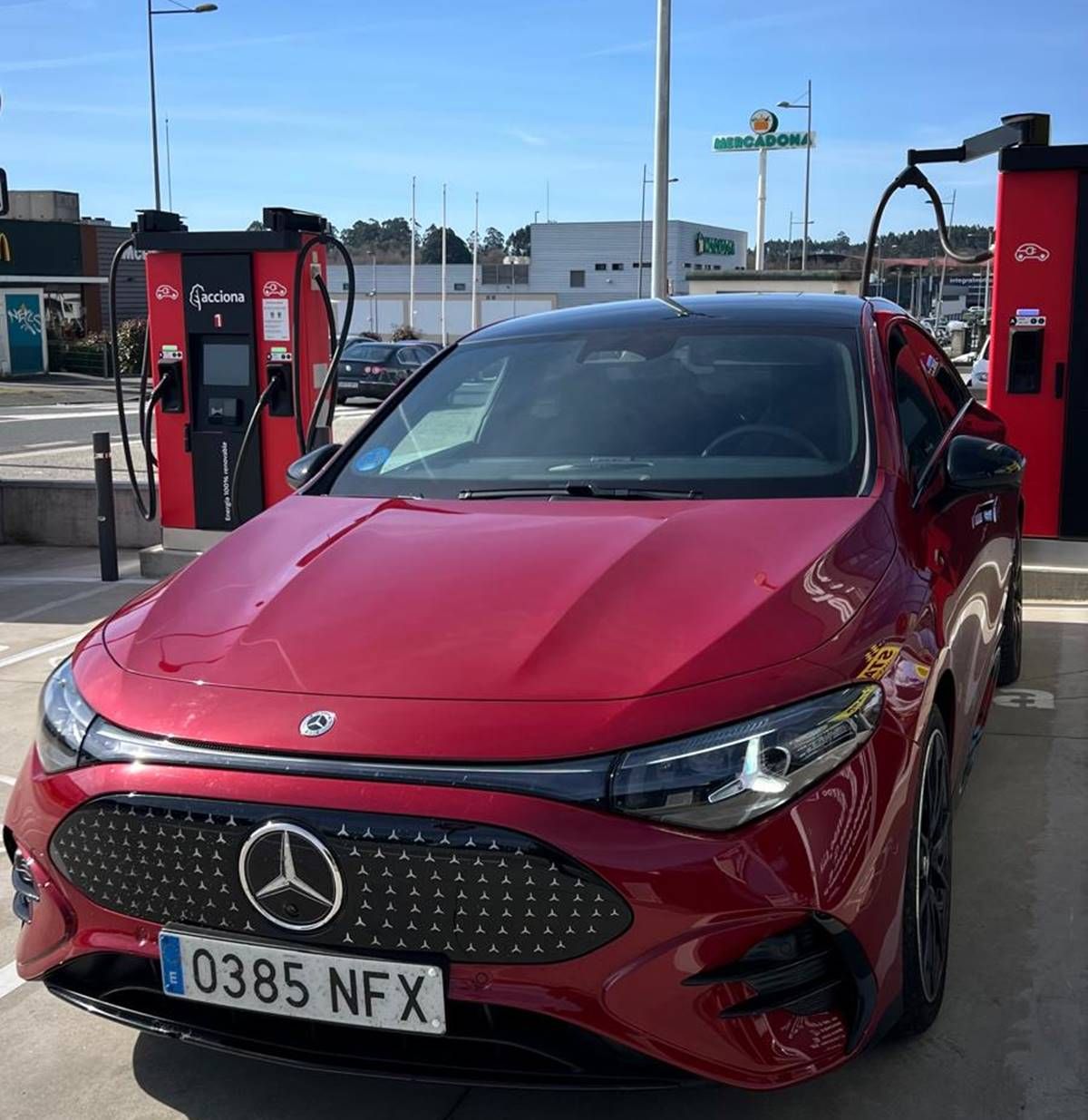 Prueba a 120 km/h Mercedes-Benz CLA 250+