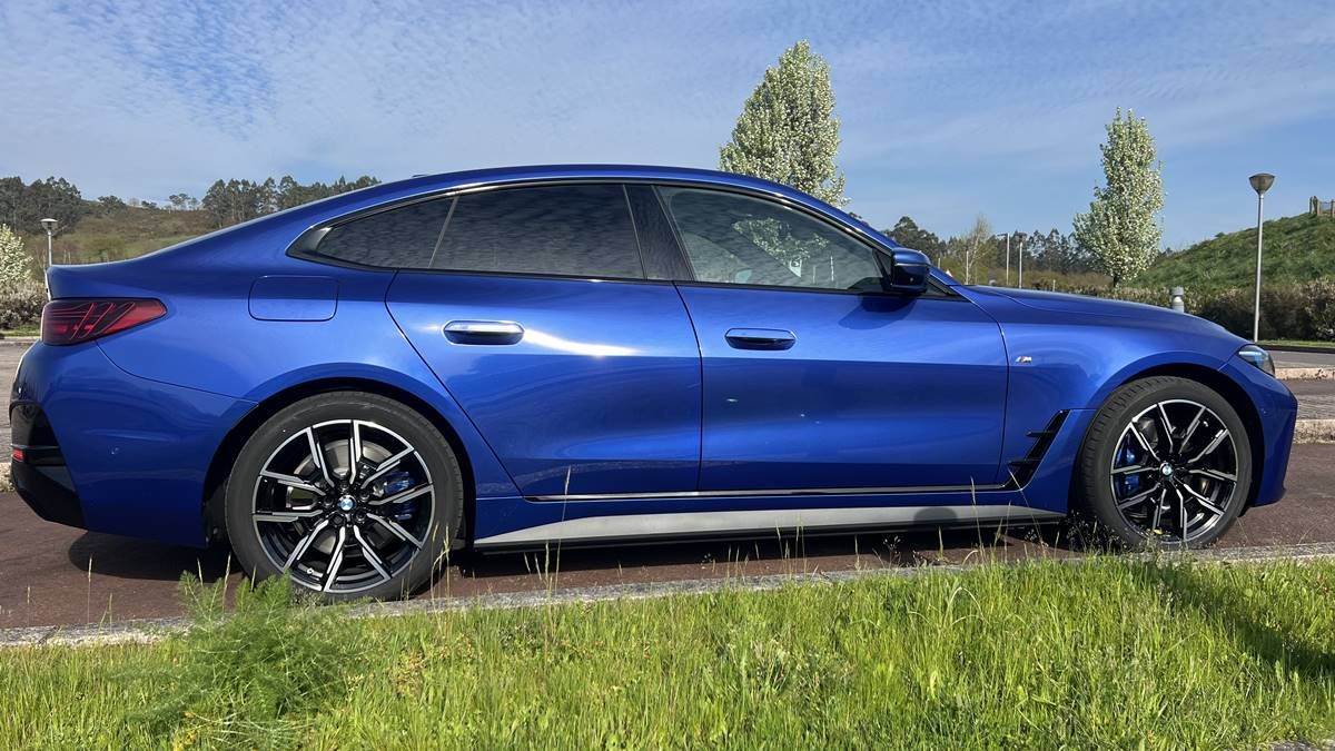 Prueba a 120 km/h BMW i4 eDrive 40