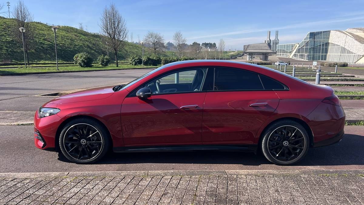Prueba a 120 km/h Mercedes-Benz CLA 250+