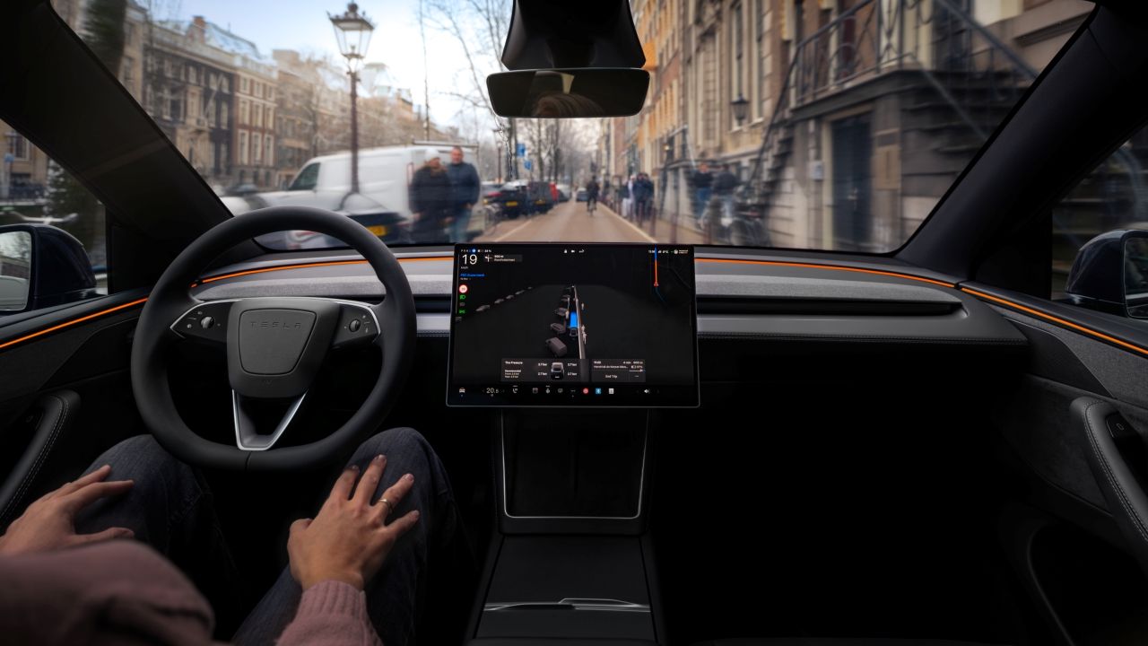 El FSD se acerca a España, Tesla tiene 30 unidades con las que ya ha recorrido 80.000 km