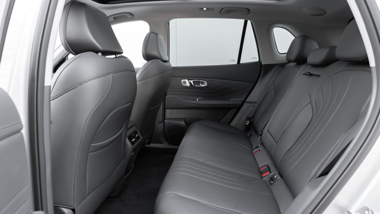 He probado el Geely Starray EM-i híbrido enchufable, y el BYD Seal U tiene motivos para preocuparse