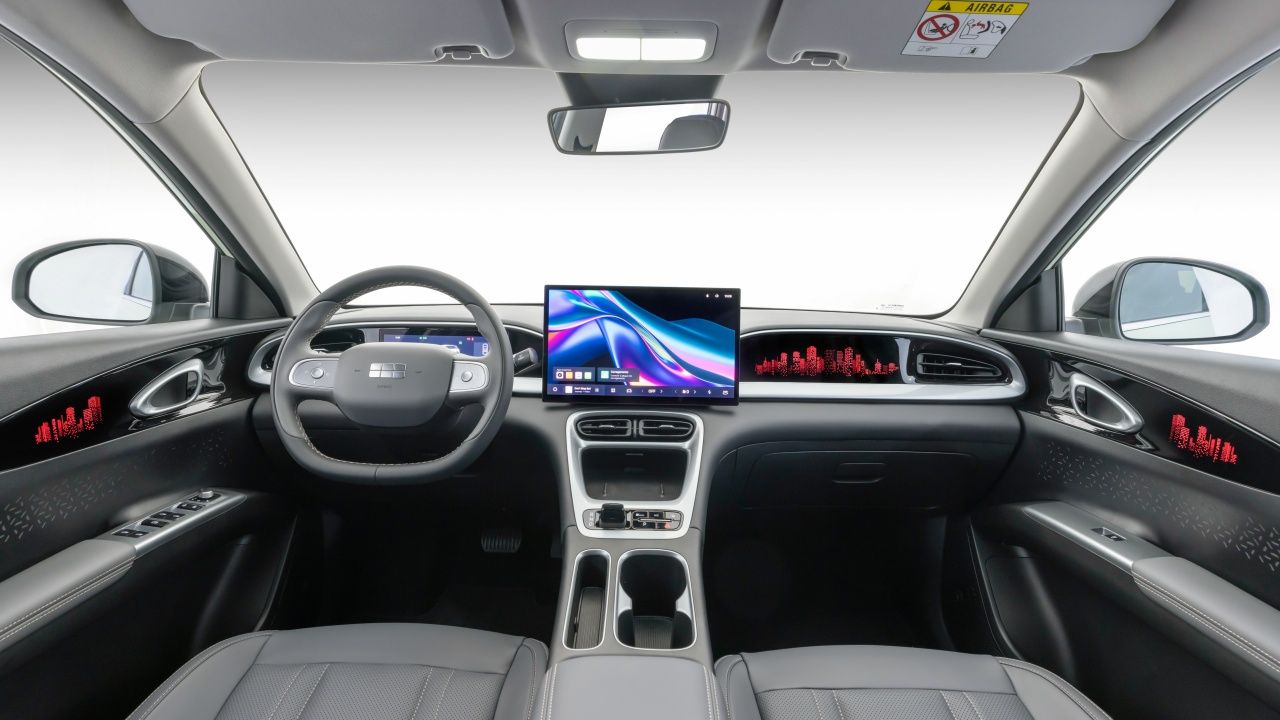 Geely E2