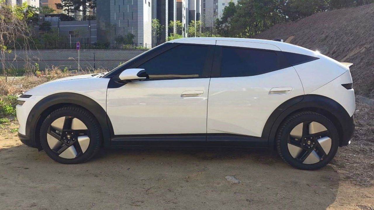 Hyundai IONIQ 3
