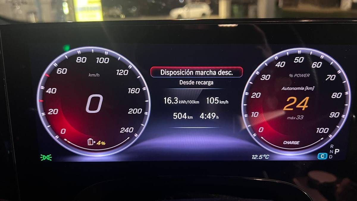 Prueba a 120 km/h Mercedes-Benz CLA 250+