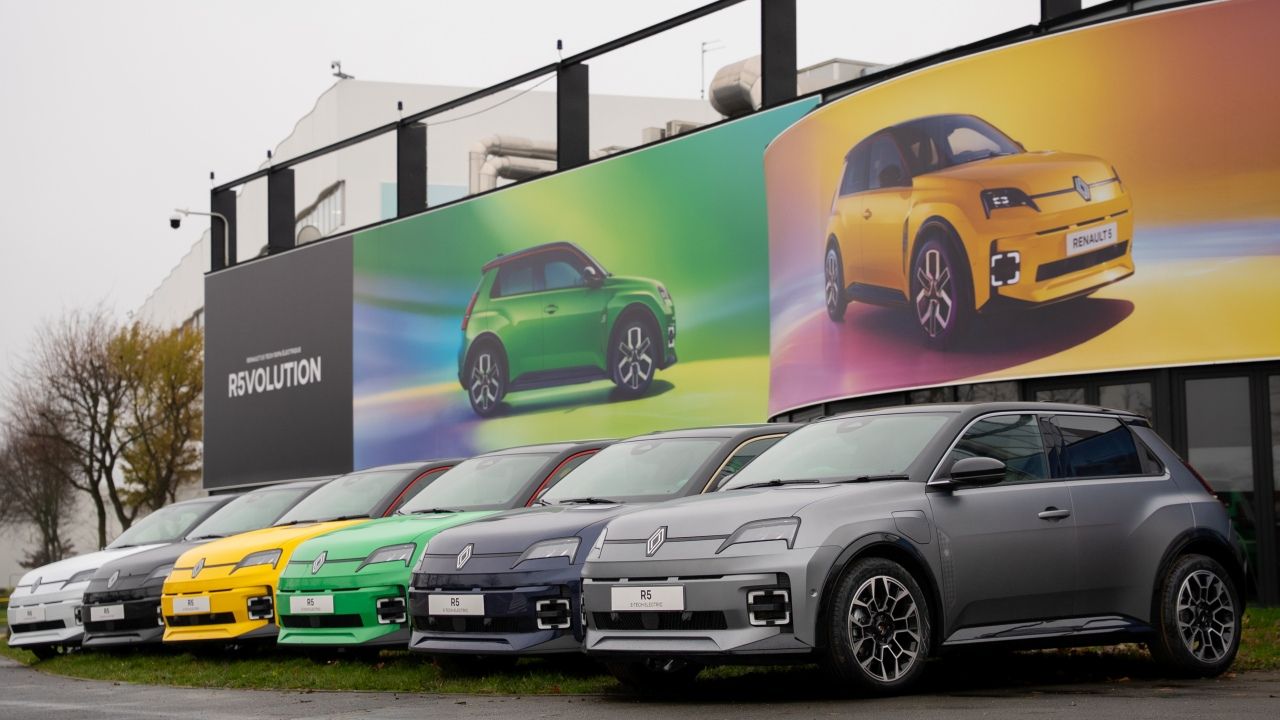 España llegará en este 2026 al millón de vehículos electrificados en activo