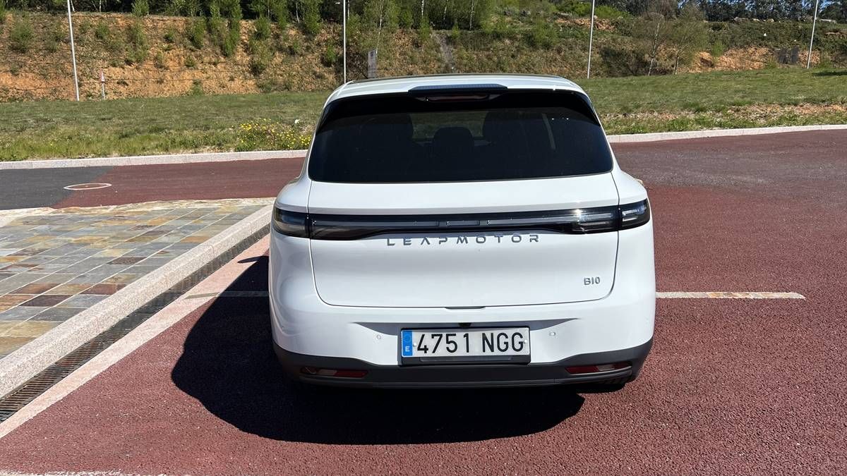 Prueba de autonomía a 120 km/h del Leapmotor B10